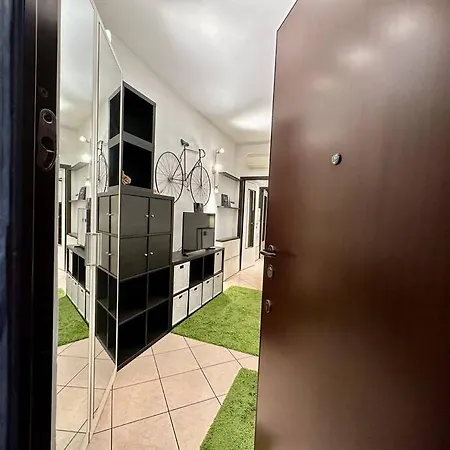 Linate Airport House Apartman Milánó