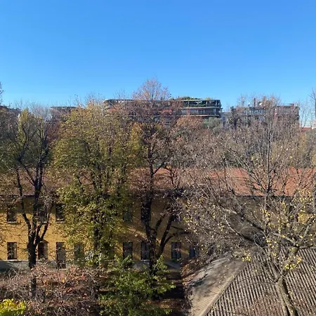 Bilocale Di Design Con Vista In Crocetta Quadronno Milano