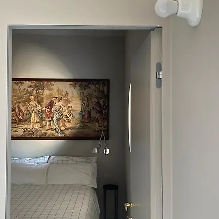 Bilocale Di Design Con Vista In Crocetta Quadronno Mediolan