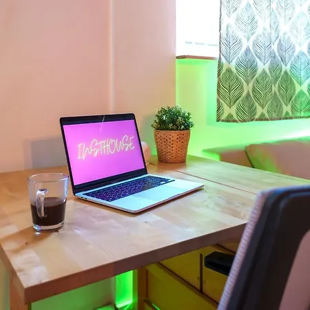 Insthouse - Let's Chill It! Mediolan