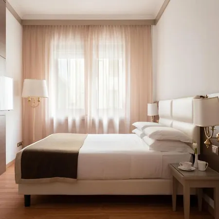 Palazzo Porta Romana 4*