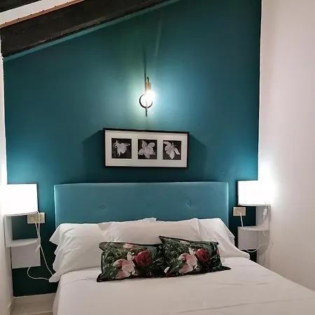 Apartment Mercanti Attic Version *