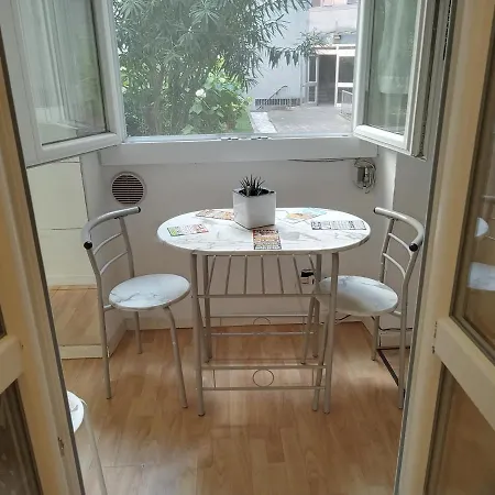 Guest house Floris *