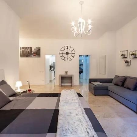 San Babila - Luxury Milanese *