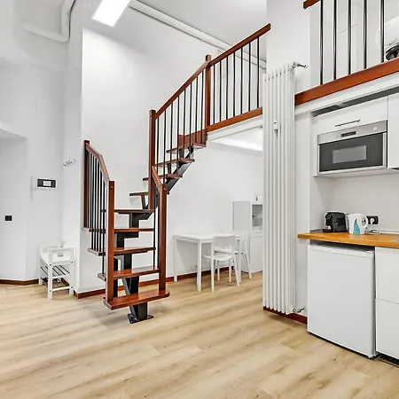 Loft Daiquiri Nel Centro Di Milano, Via Sottocorno, Porta Vittoria * 밀라노
