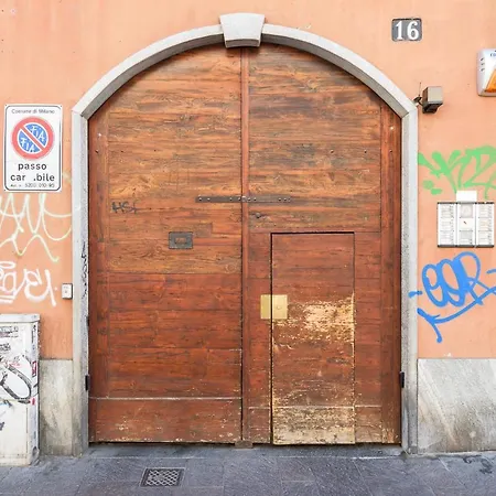 Quattro Passi Dalla Darsena شقة