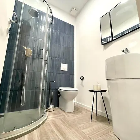 Navigli-duomo New Design Boutique House + Patio Appartement