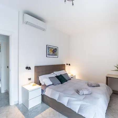 Politecnico 3 Minutiappartamento Wifi E Netflix Apartment