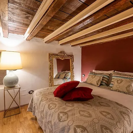 Apartment Center Of - Brera The Art Of Living