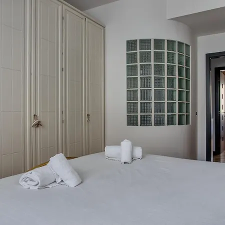 Joivy Attractive Flat Near Citylife Apartamento