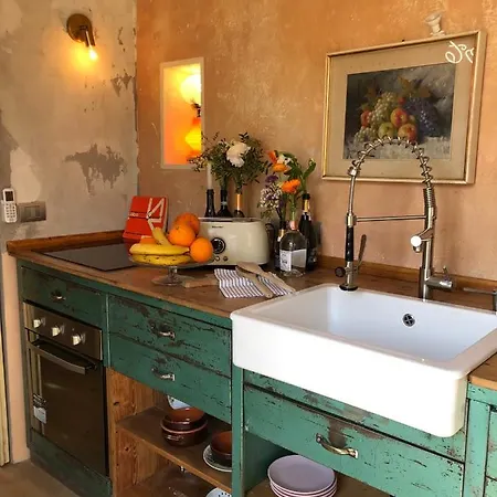 Charming And Design Attic Loft In Coolest Area Navigli Ticinese * מילאנו