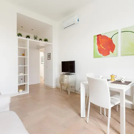 Apartamento Milano- Darsena And Navigli Area! Cozy Apt! *