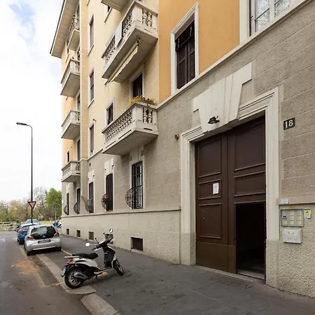 Milano- Darsena And Navigli Area! Cozy Apt! * Milão