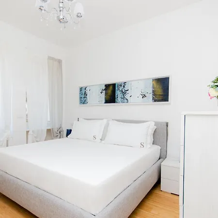 Schiaparelli 4 Appartement *