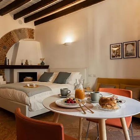 Cozy House In Naviglio Grande - Homy 밀라노