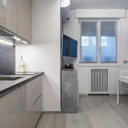 Easylife - Stile E Comfort In Porta Venezia Apartment *