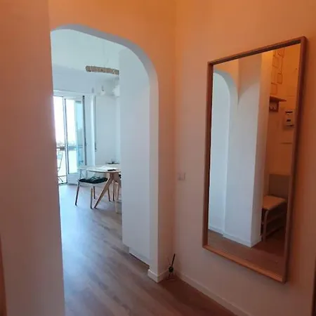 Sunhouse - Nuovo Accogliente Bilocale Apartment *