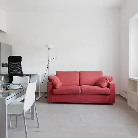 Cozy Apt With Balcony - Mm2 Sant'agostino アパート