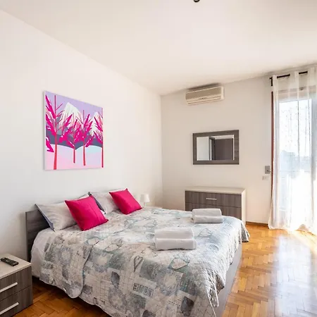 Apartment Terrazza Con Vistacasa Con Parcheggio Gratuito