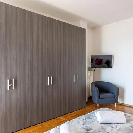 Apartment Terrazza Con Vistacasa Con Parcheggio Gratuito Milan