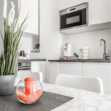 Apartamento Life House-red San Siro & Duomo *