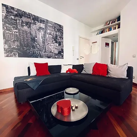 Elegante Bilocale In Zona Porta Romana Milan