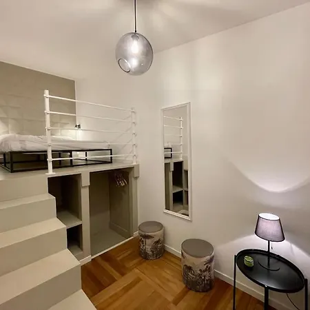 Navigli-duomo New Design Boutique House + Patio Milaan