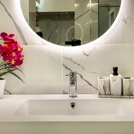 San Babila - Luxury Milanese * Milão