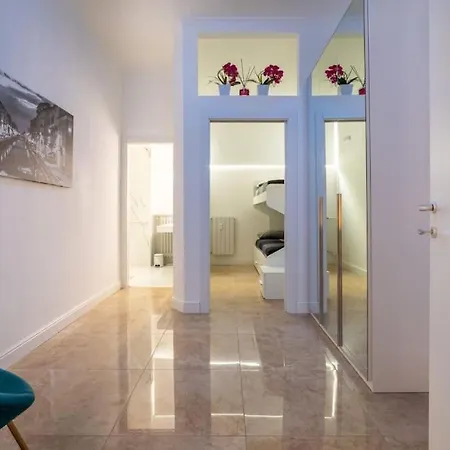 San Babila - Luxury Milanese Milão