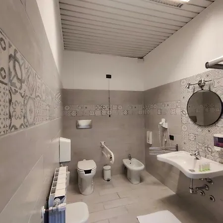 Cascina Bellaria بيت شباب *