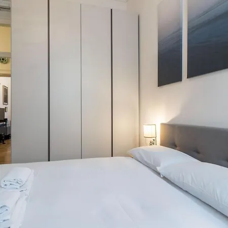 Easylife - Comoda Residenza Con Terrazzino Abitabile In Zona Sant Ambrogio * Milan