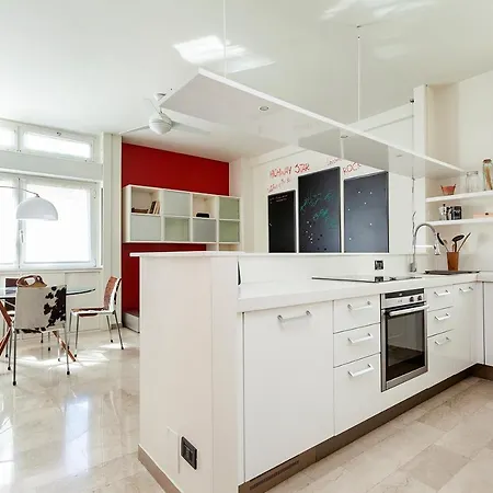 Apartment Plinio48 - Meryggiare Milan