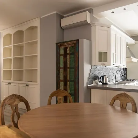Apartmán Youhosty - Napoli 35 *