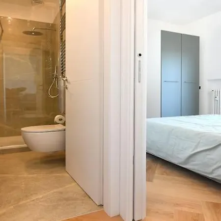 Appartement Luminoso Bilocale Con Terrazzino *