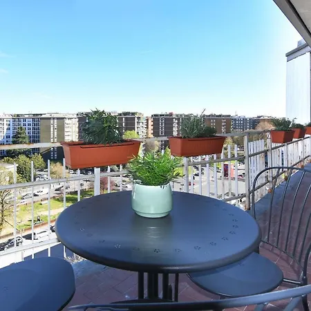 Luminoso Bilocale Con Terrazzino Appartement Milaan