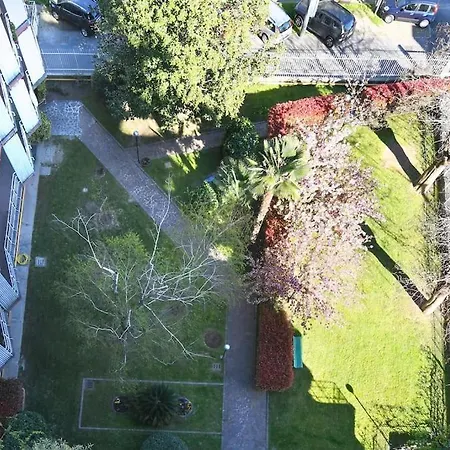 Luminoso Bilocale Con Terrazzino Apartamento Milão