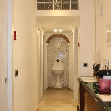 Bed & Breakfast Naviglio81 2*