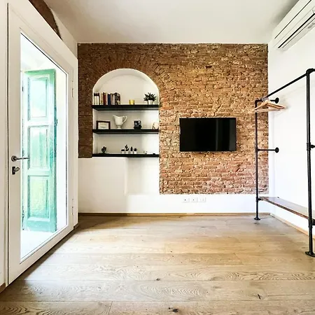 The Mundial - Bosco Verticale View * 米兰