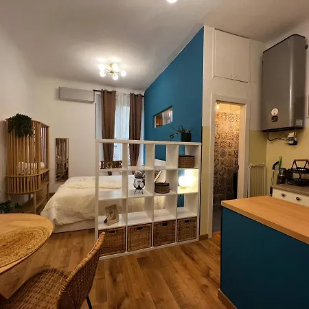 Regina Ai Navigli - Sky Tv, Wifi And Breakfast Box Apartment
