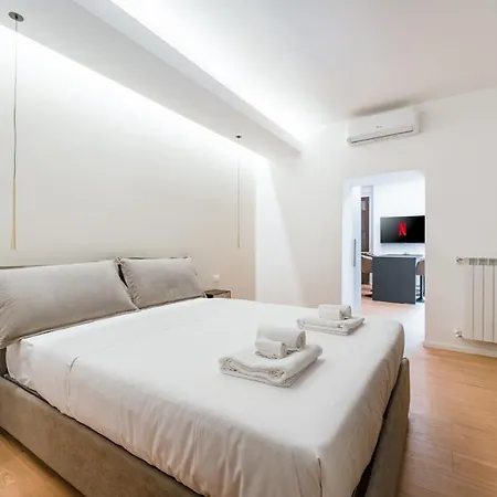 Daire Bilocale Moderno - Center *