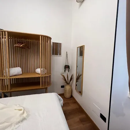 Regina Ai Navigli - Sky Tv, Wifi And Breakfast Box Apartment