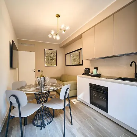 Luxury & Central