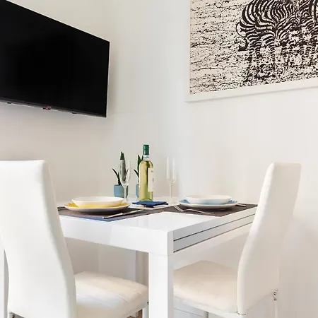 Apartamento Elegant Flat In Milan, Wi-fi E Netflix!