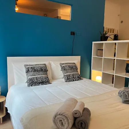 Apartment Regina Ai Navigli - Sky Tv, Wifi And Breakfast Box *