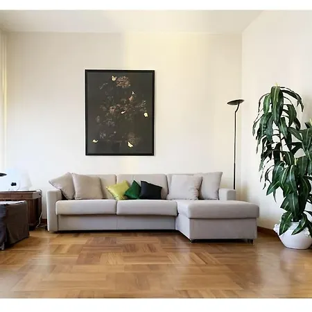 Elegant San Babila ,5 Minutes From Duomo