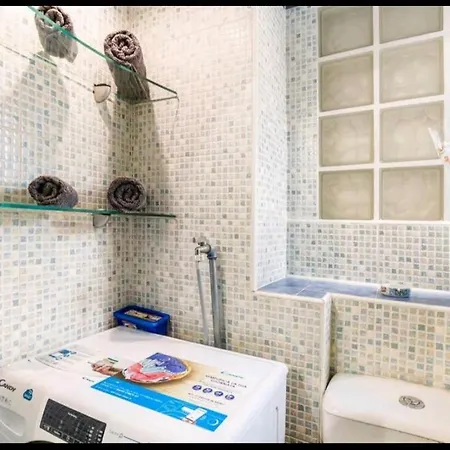 Relax A 4 Salti Dai Navigli Milan