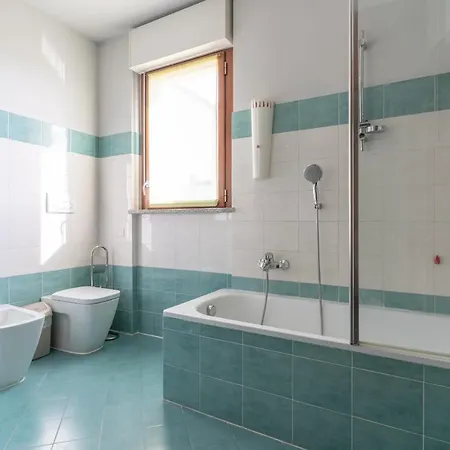The Best Rent - Bright One-bedroom In Precotto Area Apartment *