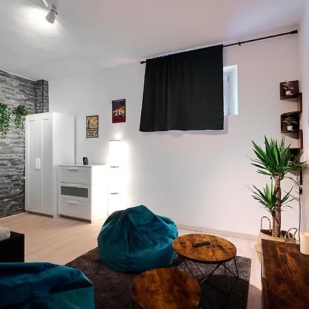 Apartment Xenia - Nuovo In Zona Tranquilla