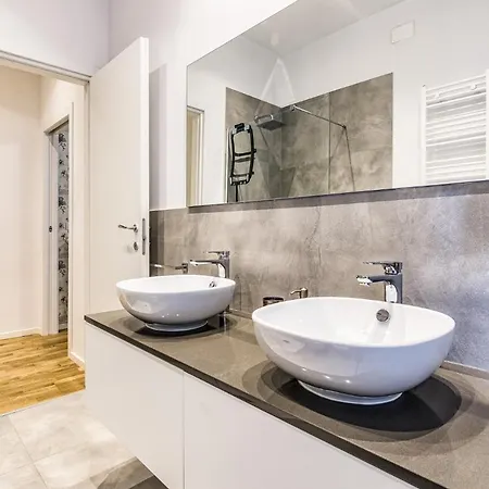 Settembrini Διαμέρισμα