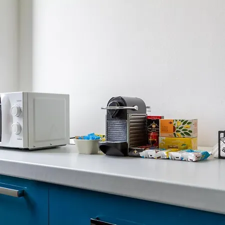 Apartament Lux Metro M2 *